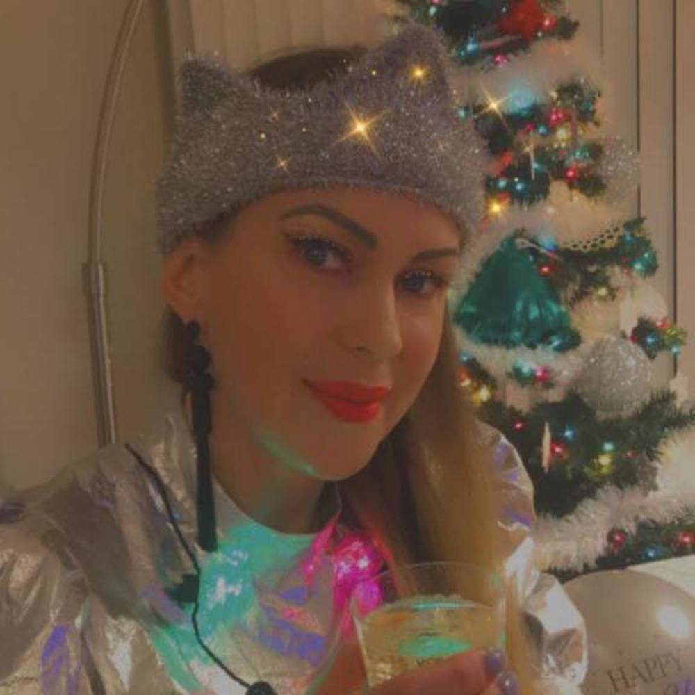 Meet your Posher, Magda